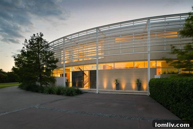 Architectural masterpiece at 6645 Northaven Road, Dallas