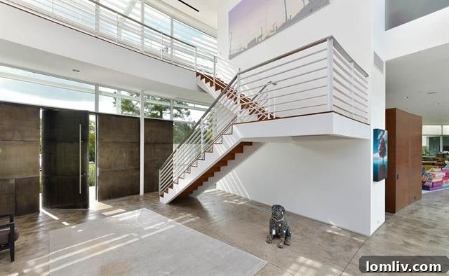 Contemporary interior design of 6645 Northaven Road