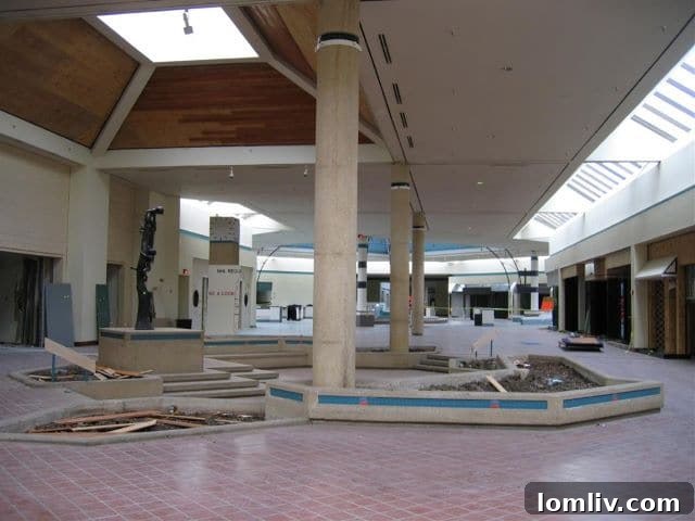 Historical photo of North Hills Mall