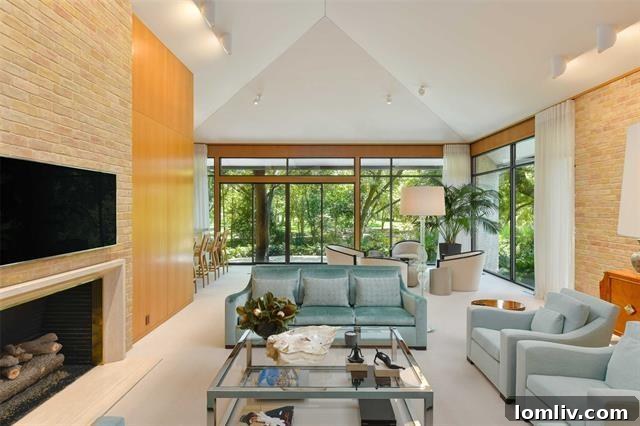 A glimpse into the elegant and functional spaces designed for modern living within this iconic Dallas Texas Modern home.