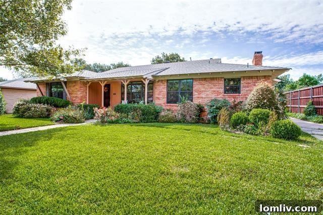 4174 Willow Grove Road, a stunning mid-century modern home in Glenridge Estates, Midway Hollow.