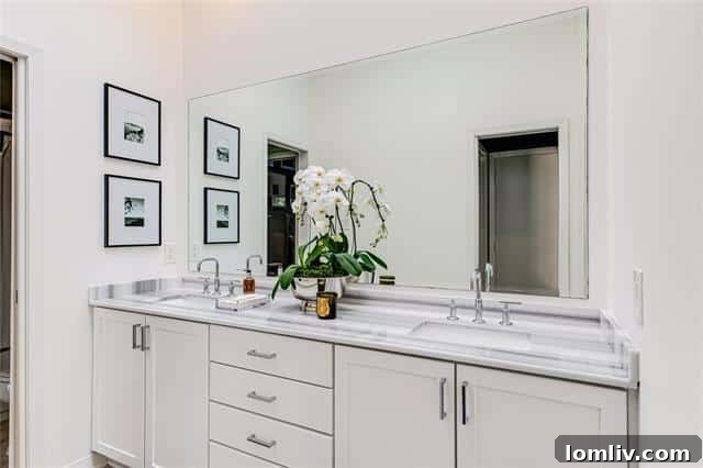 Holland Avenue Condo Outdoor Space, Private Breezeway