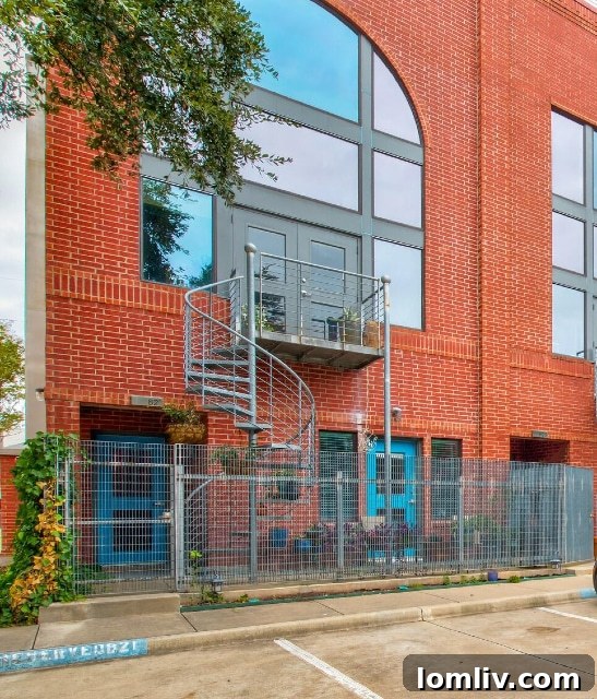 Where Grit Meets Grandeur: Fort Worth's South Main Village Loft 3 Exterior-2b