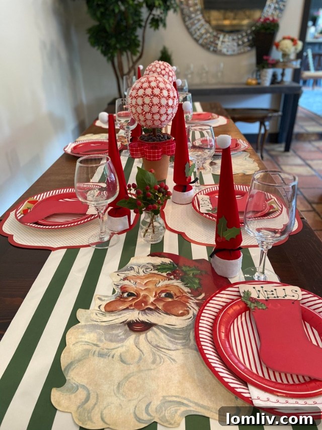 Disposable and elegant Christmas place setting