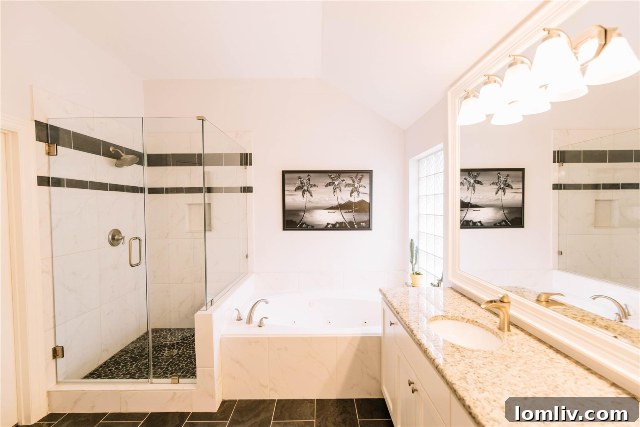 Fort Worth Townhome: Your Ticket to Panther Island Pavilion 6 Luxurious bathroom of the primary suite in the Fort Worth townhome