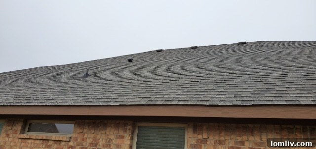 Zippered Shingles - Poor Roof Installation