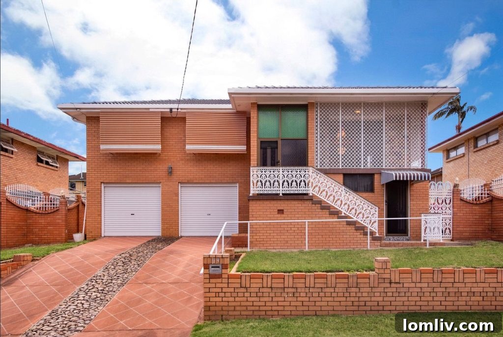 Discover the renovation potential of this Mid-century Australian home in Queensland