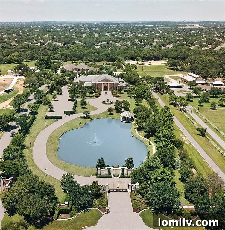Panoramic view of the Southlake estate grounds