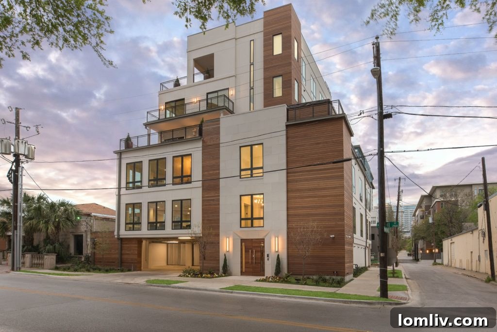 Luxury live-work penthouse in Uptown Dallas with commercial space