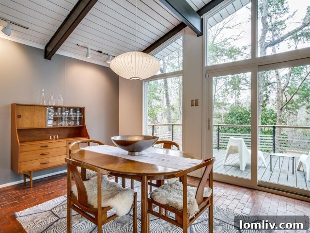 Living Area with Distinctive Architectural Features