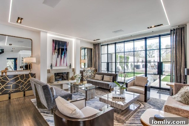 Turtle Creek's Modern Masterpiece 6 Sleek Modern Kitchen and Dining Area in a Luxury Dallas Home