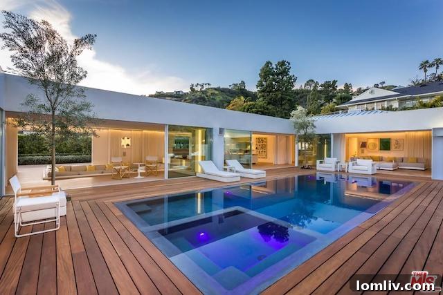 Exquisite Midcentury Modern Home on Beverly Hills Billionaire's Row