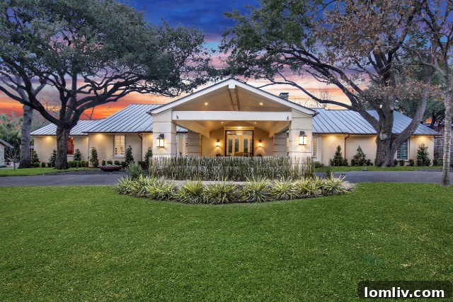 Russwood Acres Ranch: A Timeless Transitional Evolution 3 Elegant Porte Cochere Dallas Home
