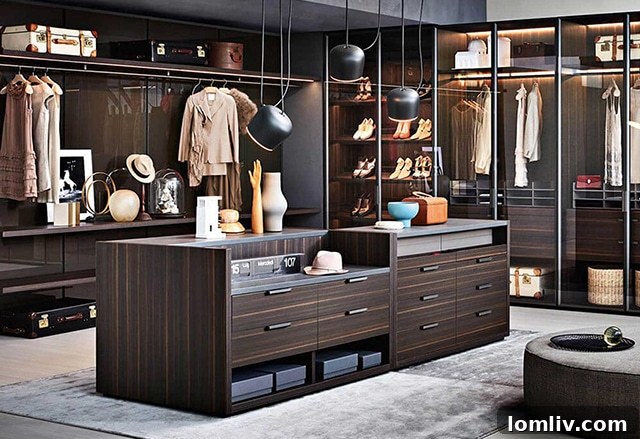 Molteni&C custom closet, a luxury storage solution