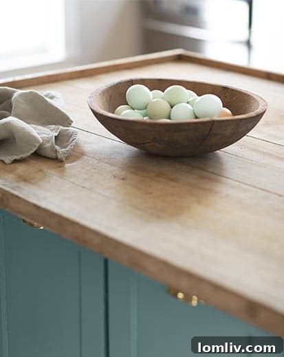 Benjamin Moore's Aegean Teal color