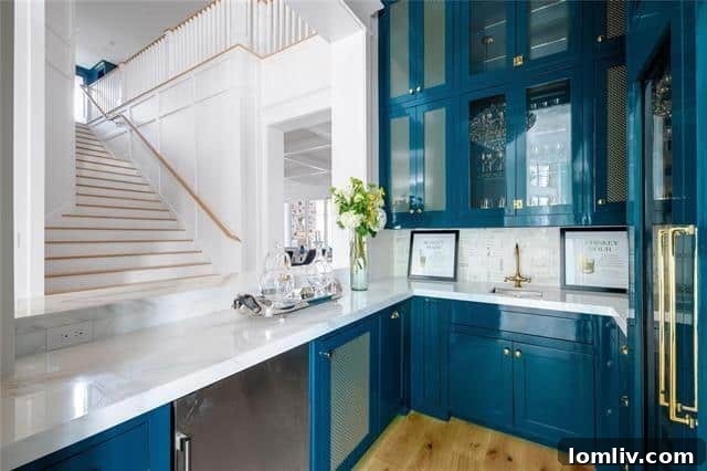 Dallas's Year-Round Hamptons Oasis 6 Elegant Exterior of 4027 University Boulevard