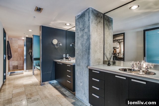 Dallas Lofts: Empire State of Mind, Lone Star Address 21 Spacious Bedroom in a Luxury Dallas Loft