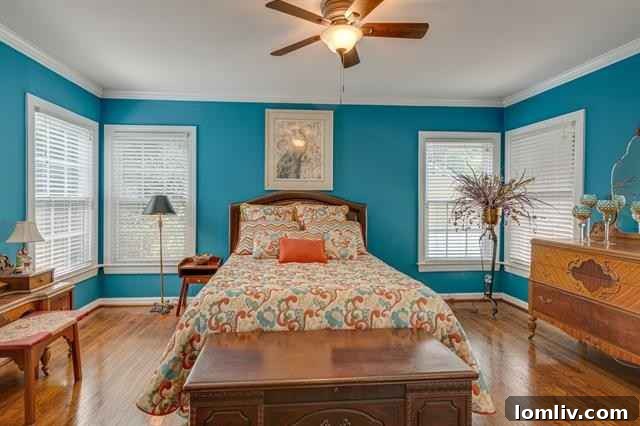 Cozy and inviting bedroom in the 1941 built Oakhurst cottage, offering comfort and versatility