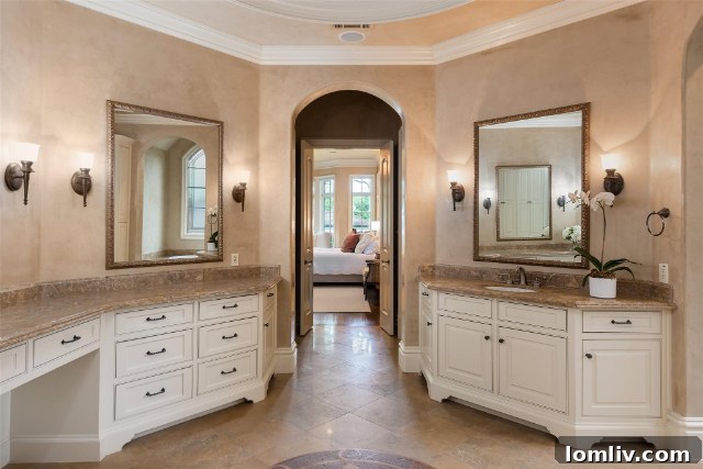 Gourmet Kitchen in Luxury Dallas Home