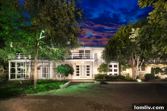 Exterior view of the historic O'Neil Ford designed home at 3201 Wendover Road in Lakewood, Dallas