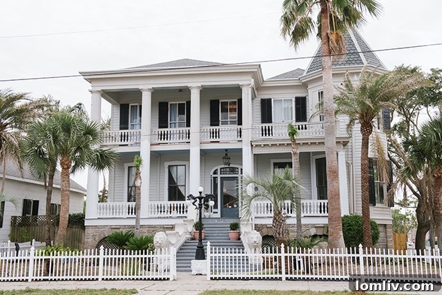 Quench Your Summer Wanderlust with These Stylish Stays 9 image-2-1