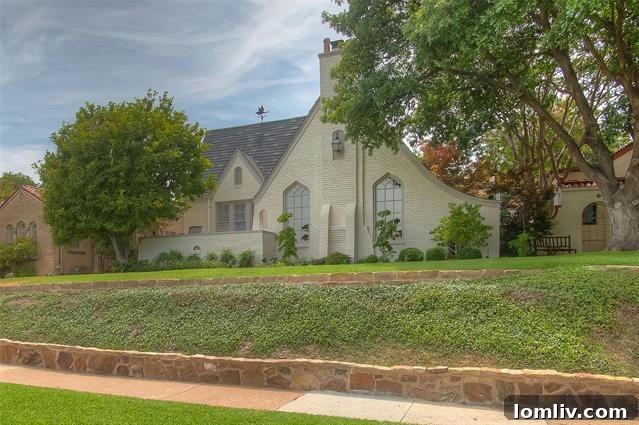 Elegant Park Hill cottage exterior in Fort Worth, showcasing historic architecture
