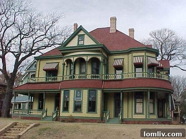 The Richard and Grace Allen House, an exquisite Queen Anne Victorian home in Dallas at 2603 Fairmount Street