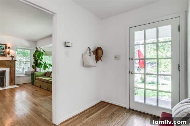 Charming Front Entrance and Landscaping of the Inwood Home
