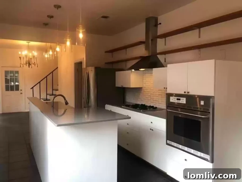 5332 El Campo Ave - Modern Kitchen