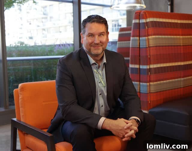 StreetLights Appoints Vincent Hunter as SVP of Design to Drive Growth 2 Vincent Hunter Headshot
