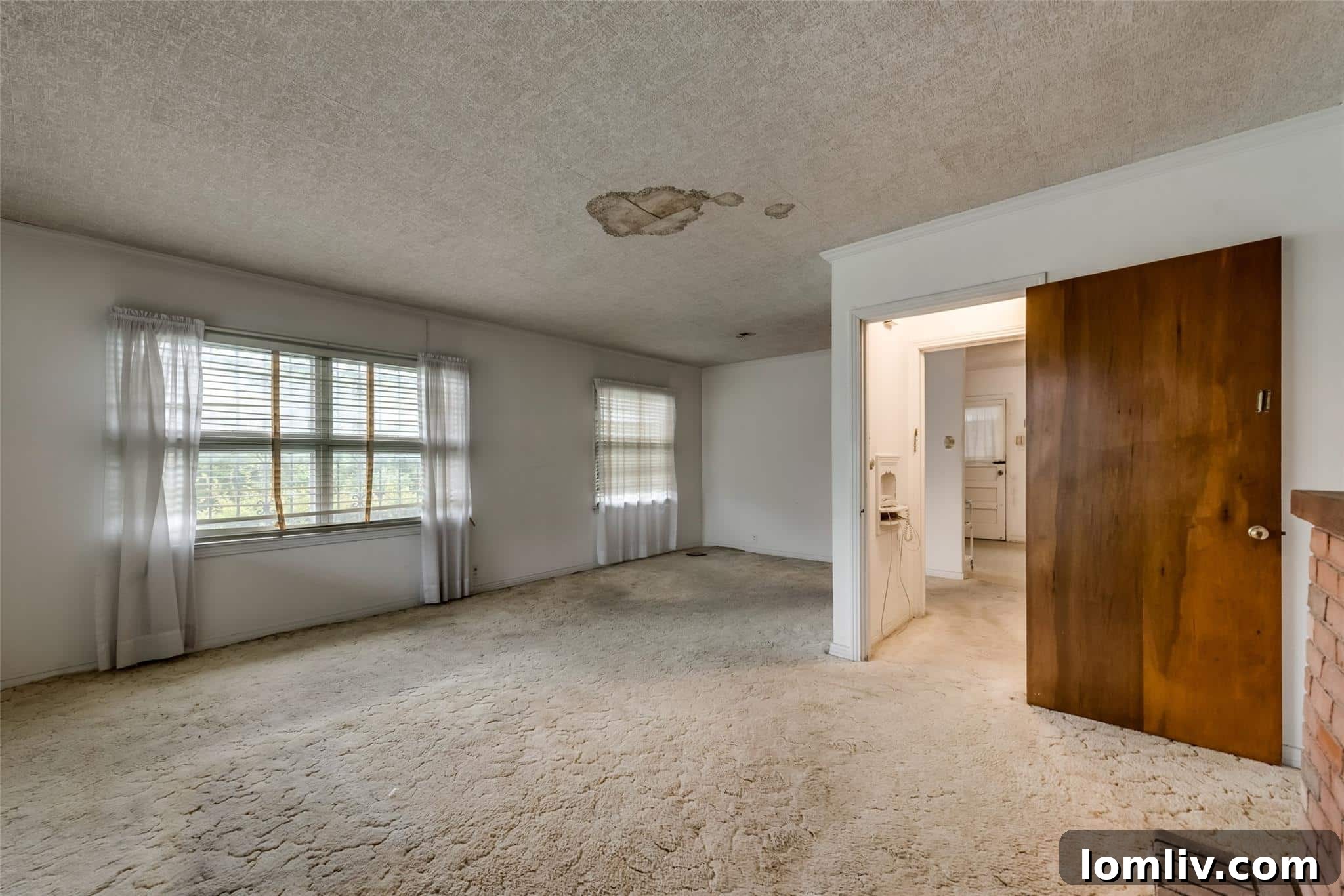 Elmwood Kitchen Before Renovation