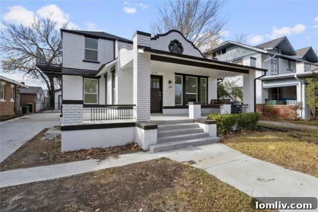 Charming Renovated Bungalow in Hemphill Heights