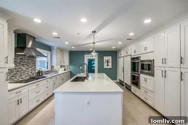 Modern Chef's Kitchen with High-End Appliances and Quartz Countertops
