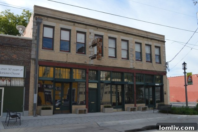 Downtown and Deep Ellum: Mapping Dallas's Historic Soul 11 The historic Boyd Hotel in Deep Ellum.
