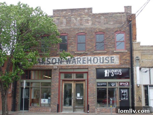 Downtown and Deep Ellum: Mapping Dallas's Historic Soul 12 The original Palace Blacksmith shop in Deep Ellum.