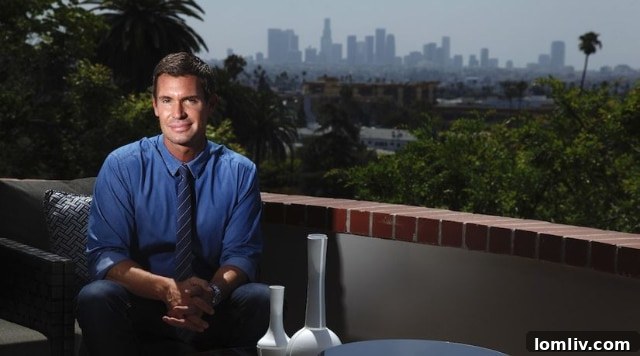 Jeff Lewis's Hollywood Hills Home - Modern Facade