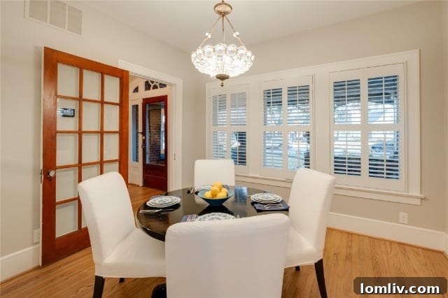 Luxurious living room showcasing the perfect blend of historic M Streets architecture and modern interior design.