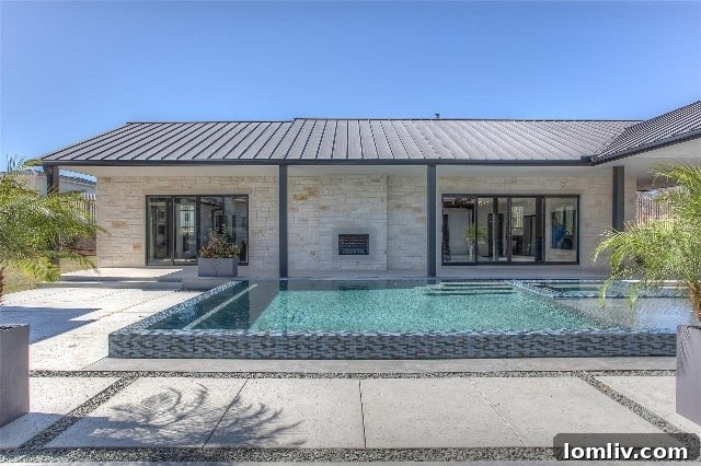 Courtyard pool and spa with detached cabana