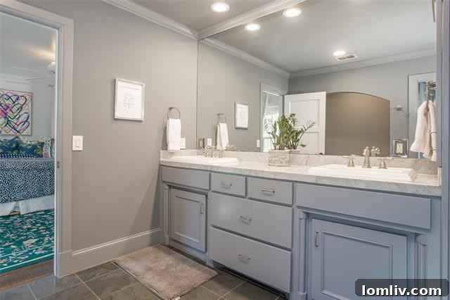 Attached en suite bathroom with luxurious finishes