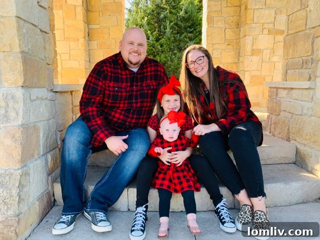 Joey Stanbery with his wife Ashlie and daughters Faith and Haisley