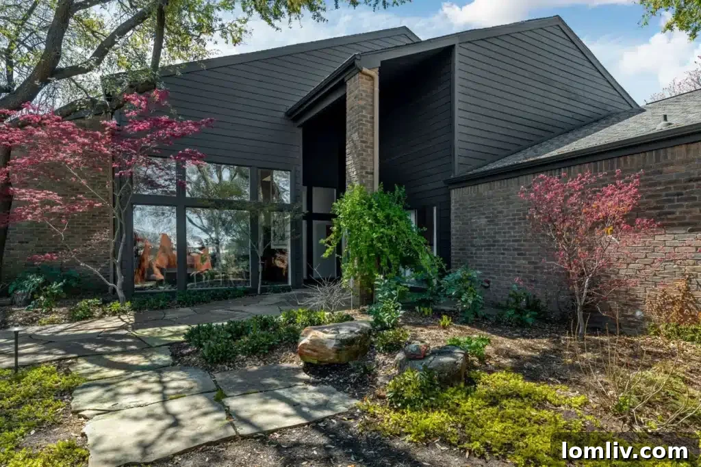 Stunning Contemporary Preston Hollow Home Exterior