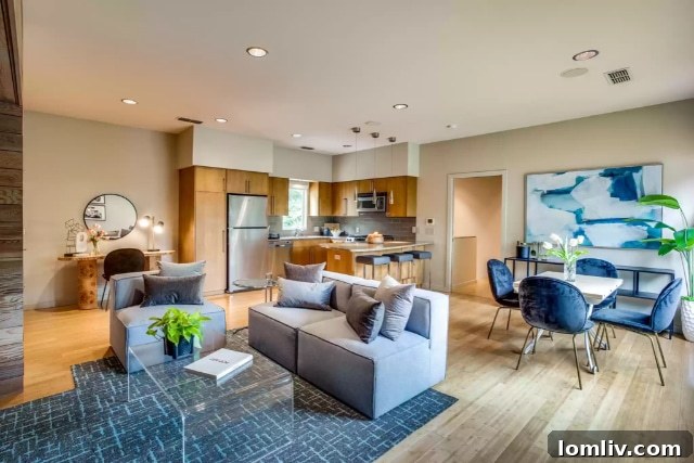 Fully equipped luxury apartment above the garage, featuring modern amenities