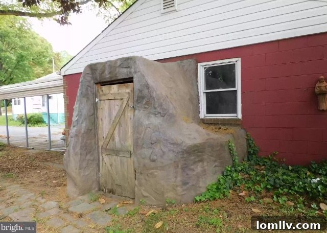 Charming pathway to the unique man cave
