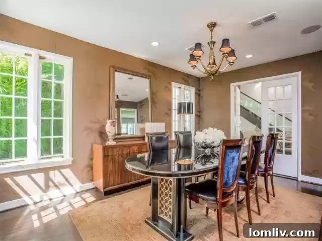 East Kessler's Rare Art Deco Gem Touched by the Shadow of Jack Ruby 12 Architectural Details of a Rare Dallas Art Deco Home