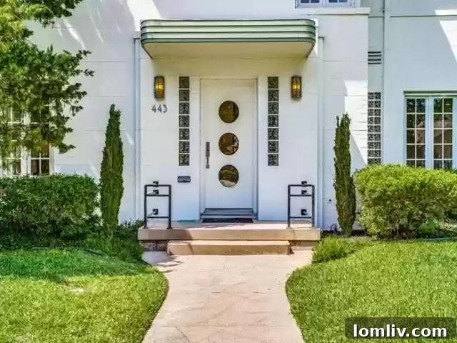 East Kessler's Rare Art Deco Gem Touched by the Shadow of Jack Ruby 3 Exquisite Art Deco Architecture in East Kessler, Dallas