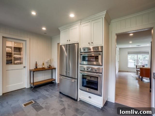 Save The Date: Peninsula Sunday 8 Charming bedroom with a cozy ambiance and tasteful decor