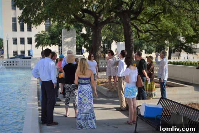 A past Preservation Dallas Summer Sizzlers session held at Dealey Plaza