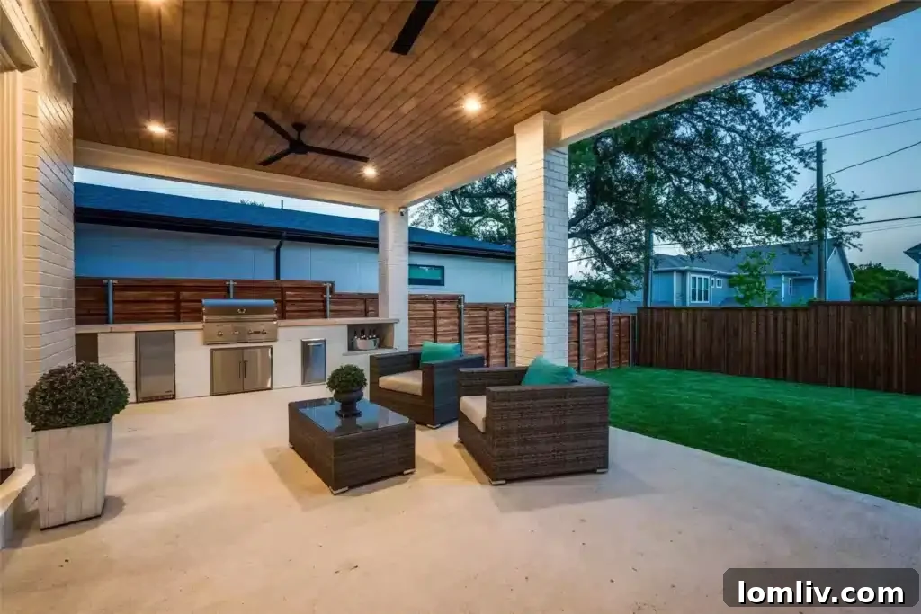 Spacious Backyard Perfect for Entertaining