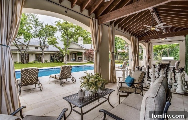 Bluffview Lands Texas Most Expensive Home Dallas Fills July Top 10 17 Hathaway Street elegant living room