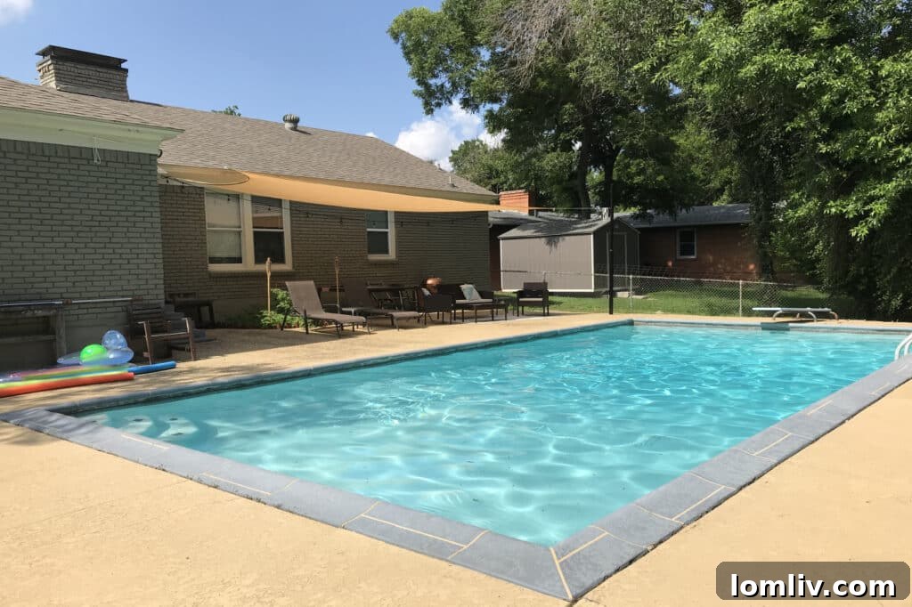 Oak Cliff Dallas pool listed on Swimply for $45 per hour